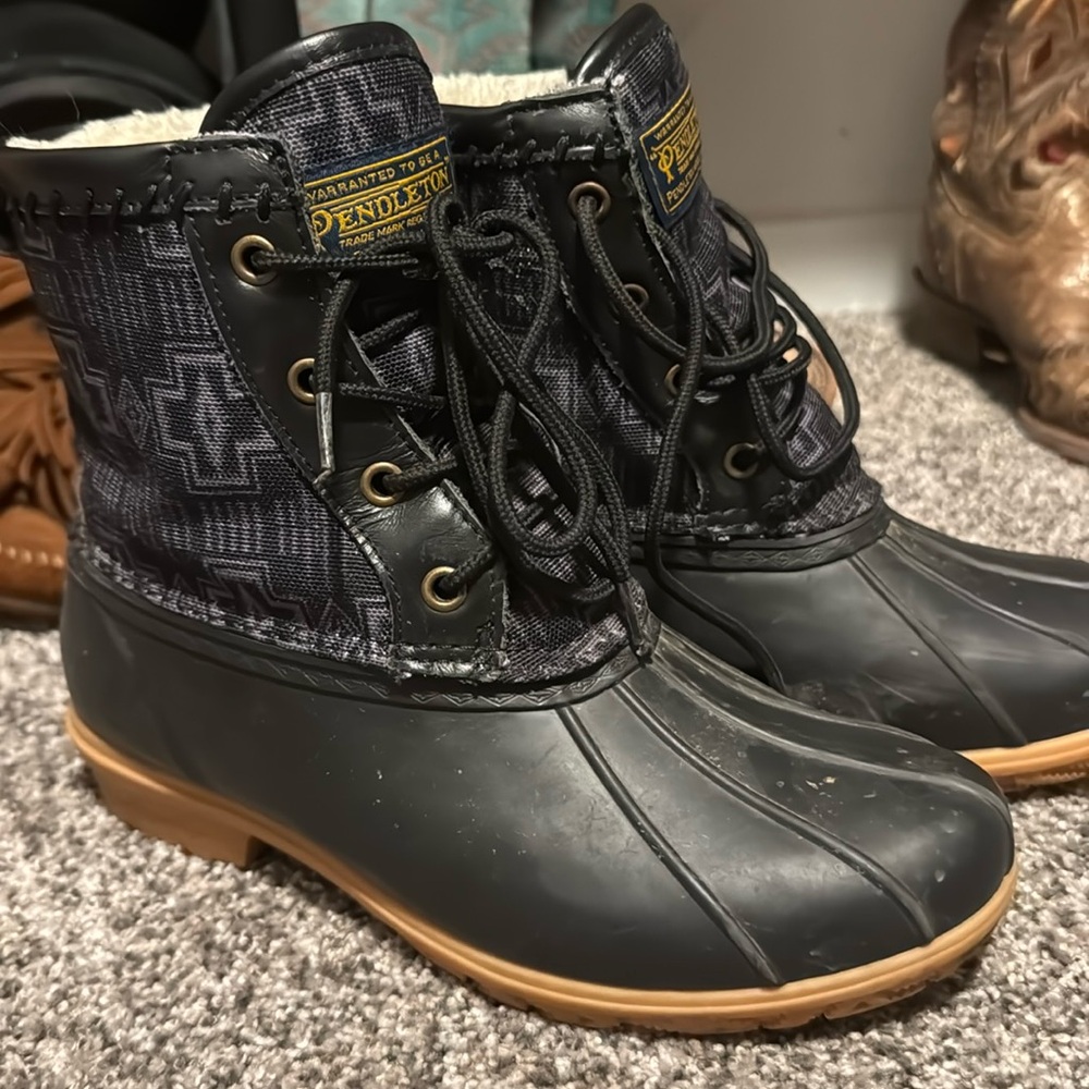 Pendleton Heritage Harding Fleece Sherpa Lined Duck Boots Size 7